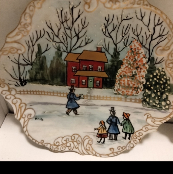 2 vintage Crate Hand Painted Display Wall Decor Plates/Holiday Decor - Picture 2 of 11